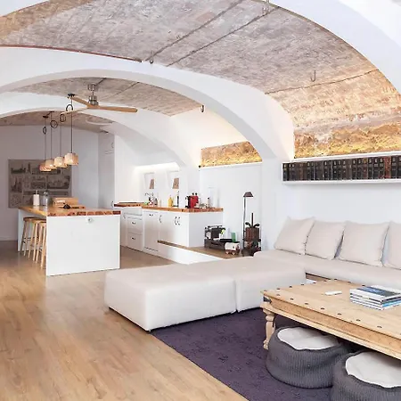 A Historic Xvi Century Near Barcelona Holiday home Caldes D'Estrach