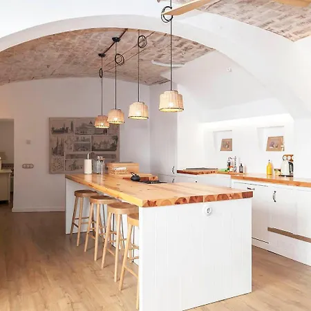 A Historic Xvi Century Near Barcelona Holiday home