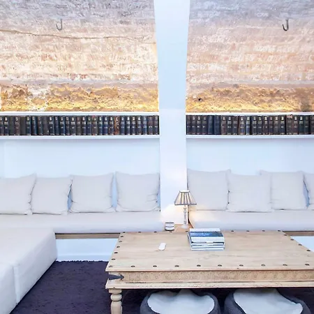 A Historic Xvi Century Near Barcelona Holiday home Caldes D'Estrach
